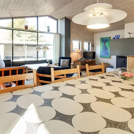 Pisana - 400m From The Sea By Interhome *