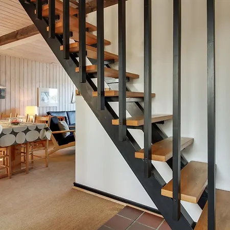 Pisana - 400m From The Sea By Interhome