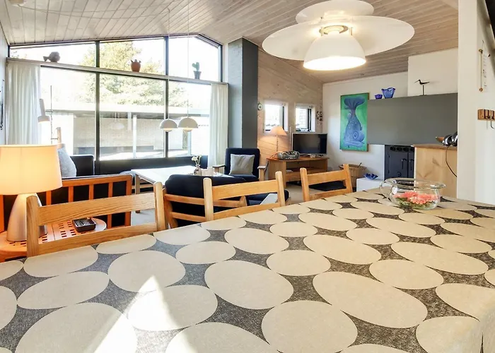 Pisana - 400m From The Sea By Interhome *